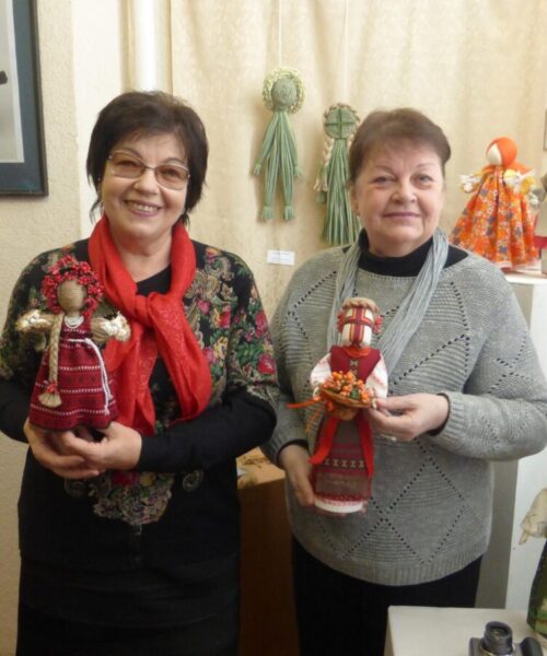 Мотанки пенсіонерки з Дніпра стали окрасою фестивалю на Лазуровому узбережжі