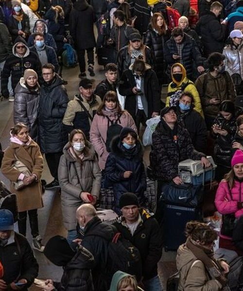 Угорщина спростила працевлаштування українських біженців