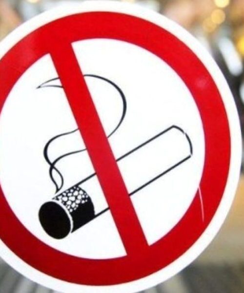 Відсьогодні заборонено будь-яке куріння у громадських місцях