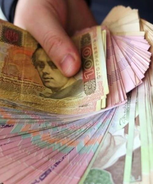 До кінця тижня понад мільйон українців отримають виплати на проживання
