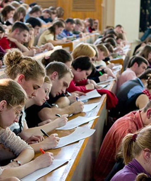 В Україні хочуть змінити тривалість навчання у вишах