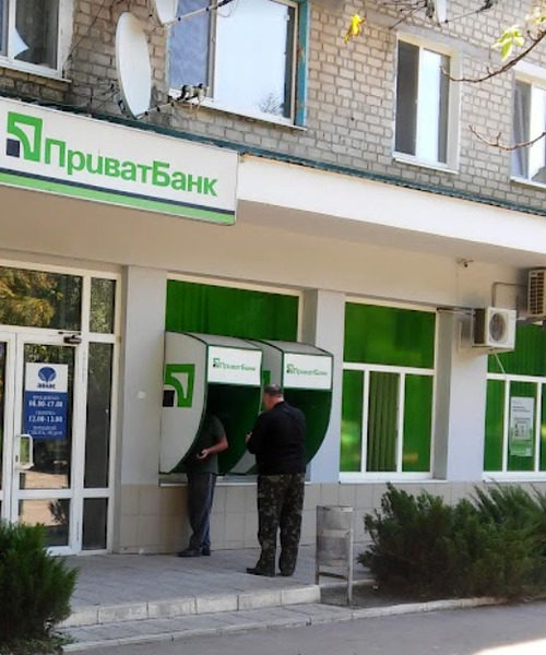 Банки продовжують відновлювати роботу на деокупованих територіях