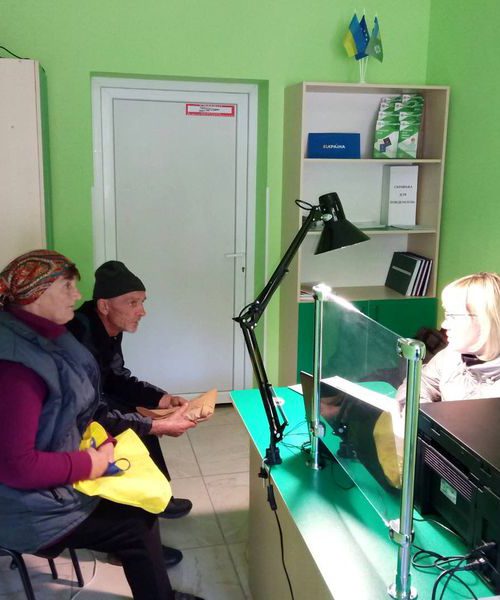 На звільнених територіях Харківщини відновили роботу сім сервісних центрів Пенсійного фонду