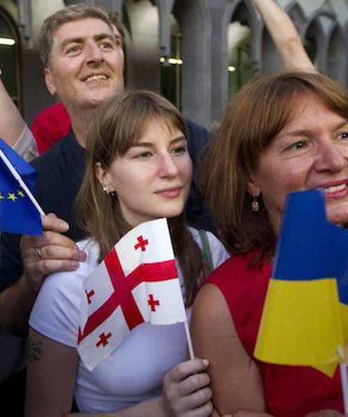 Українці зможуть перебувати в Грузії без віз протягом двох років