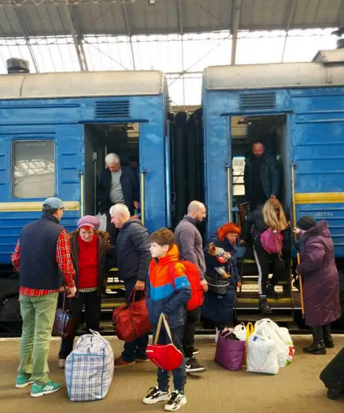 Мешканців Донеччини евакуюватимуть на Житомирщину