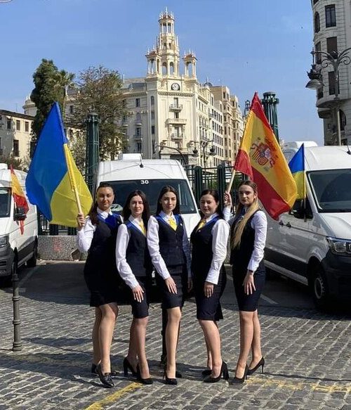Українці, які перебувають в Іспанії, можуть оформлювати паспортні документи