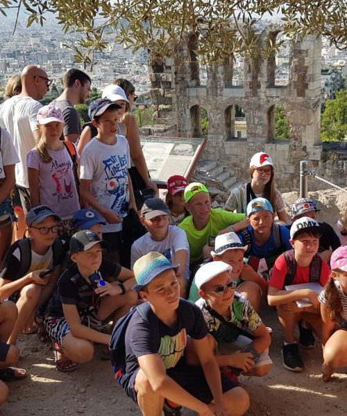 Діти грецької діаспори Маріуполя можуть безкоштовно відпочити в Афінах