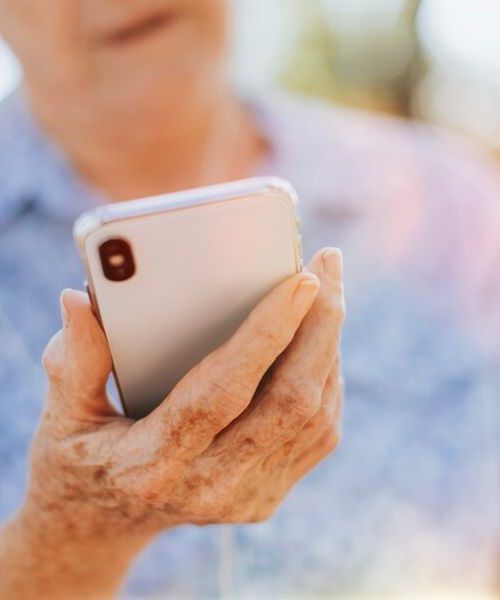 Кожен дев’ятий пенсіонер має електронне пенсійне посвідчення